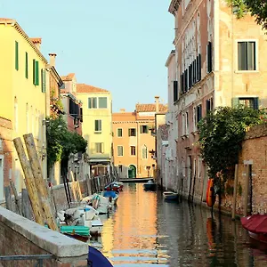 Guest house Invisible, Venice